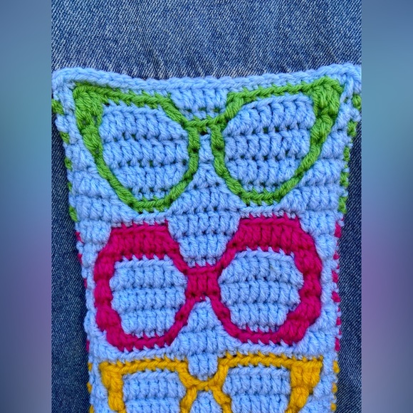 Jean Jacket with hand-crocheted retro glasses patch - Picture 10 of 10